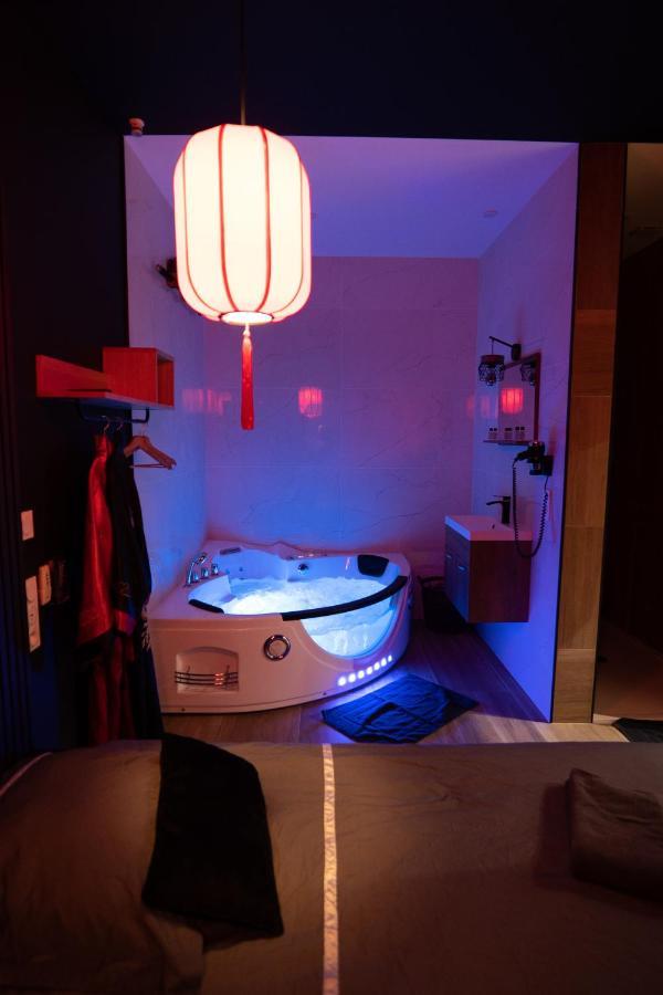 Capsule Japon - Jacuzzi - Netflix & Ecran Cinema - Xbox Apartamento Trith-Saint-Leger Exterior foto